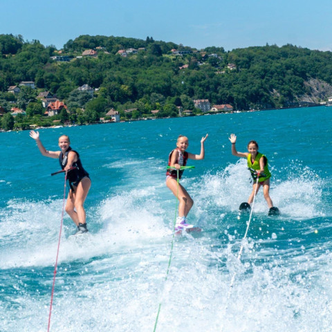 APRES MIDI- Ski nautique /Wakeboard - 8-14 ans - STAGE COMBINE